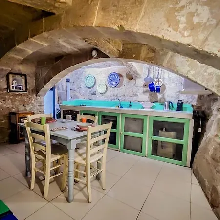 The G-house La Valeta