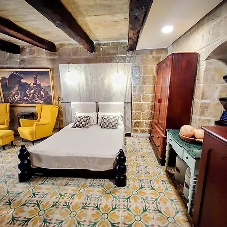 The G-house La Valeta